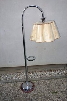 Stojaci Chromova lampa