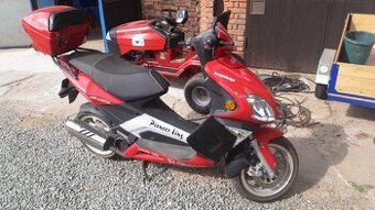 Nabízím k pronájmu skútr Pioneer King 125