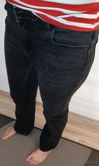 Dámské černo-šedé bootcut džíny Vero Moda - vel. M