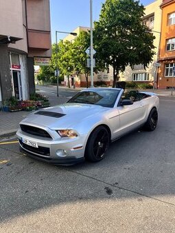 Ford mustang 3.7 v6 227 kw prodej výměna