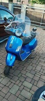 Vespa 300 GTS Super