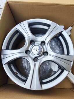 NOVÁ ALU kola COM4WHEELS 15''