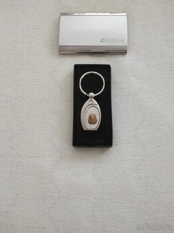 klíčenka a vizitkovník - 1
