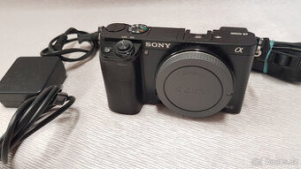 Bezzrcadlovka Sony Alpha A6000, tělo, včetně nabíječky a bat