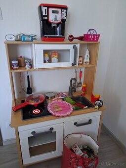 Dětská kuchyňka IKEA + mnoho vybavení