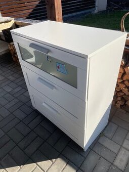 Bila komoda Ikea
