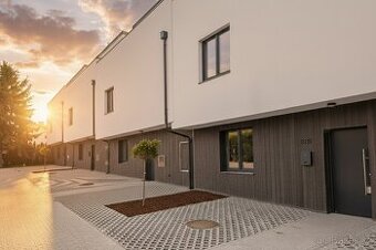 Novostavba RD - Praha 9, Újezd n.L. Připraveno k nastěhování