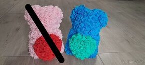 Medvěd z pěnových růží