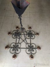 Prodám kovaný lustr