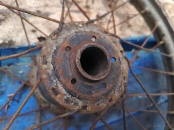 Čz 98 - zadní kolo