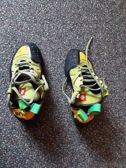 Lezečky OCUN velikost 41