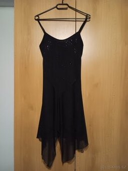 Plesové šaty krátké vel. 34 černé