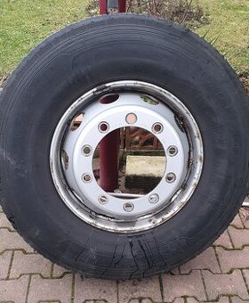 Pneu s diskem Michelin 295/80 R22.5