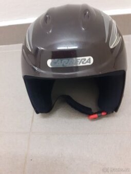 Dětská lyžařská helma (přilba)