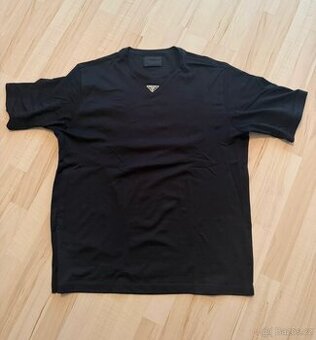 Černé tričko Prada
