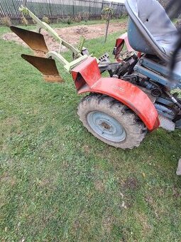 Pluh dvouradličný za malotraktor TZ-4K-14, TK-14, MT8-132