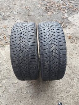 Pirelli scorpion  235/50 r19 zimní