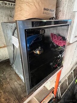 Baumatic - vestavena trouba