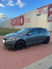 Volkswagen golf 7.5 110kW TSI 2019 manuál