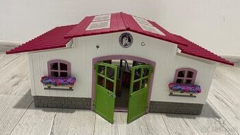 Stáj Schleich s doplňky a 11 koňmi - TOP STAV