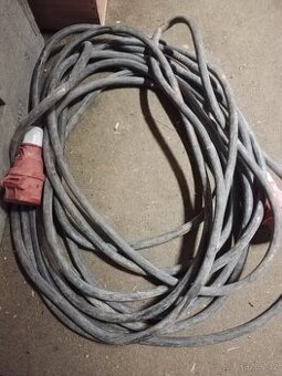 Prodlužovací kabel 400V