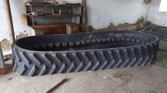 Pás na MT 765B - 1