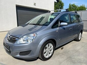 Opel Zafira 1.6i 85KW 1.MAJ. 7 MÍST TEMPOMAT PDC 2X ALU KOLA