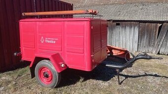 Jednonápravový skříňový přívěs za traktor - 1