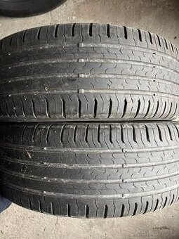 2x letni pneu 215/55/17 Continental