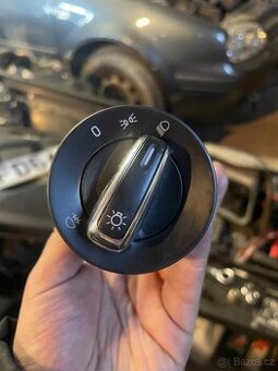 Spínač světel Škoda Seat Volkswagen Audi