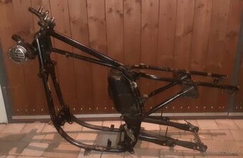 Jawa 350/634, prodám rám včetně motoru a dokladů. - 1