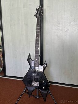 baskytara Harley Benton Warlock (WB-20BK)