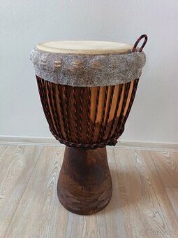 Africký buben Djembe