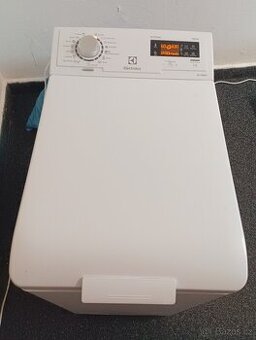 Pračka Electrolux 6 KG Vrchem Plněna