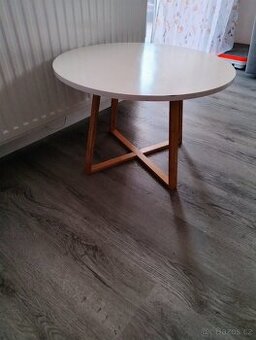 Kulatý skandinávský konferenční stolek 60 cm, bílý