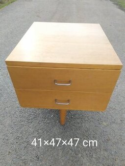 Noční stolek retro, skříňka 41×47×47 cm v dobrém stavu