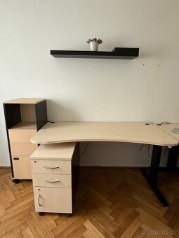 Kancelářský nábytek - polohovací stůl