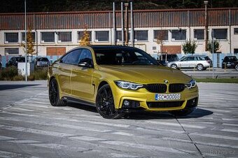 M440i xDrive M Performance, M výfuk, HUD, Harman Kardon