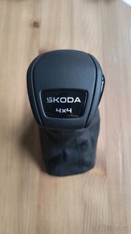 Rukojeť řadící páky škoda