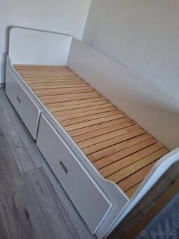 Rozkládací postel s matrací