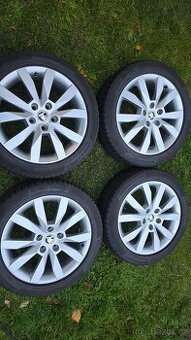 Zimní sada alu kola Škoda Crystal Octavia III 205/50R17 7 mm