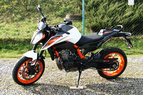 KTM 890 Duke R 121PS ČR 1. maj. v Záruce DPH