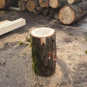 Dubový špalek na štípání