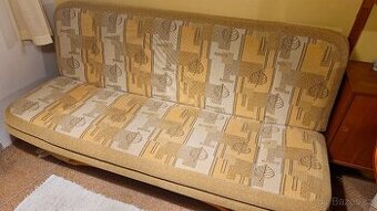 Pohodlný rozkládací gauč