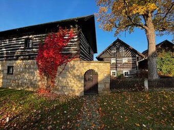 Prodám poloroubenou chalupu