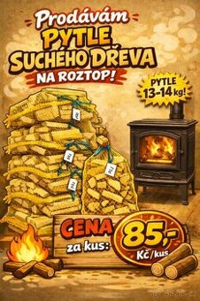 Suché dřevo v pytlích