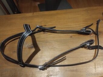 Nová westernová uzdečka