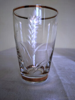 skleničky na vodu 4+1, 80. léta