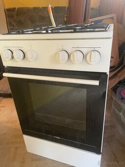 Plynový sporák Mora