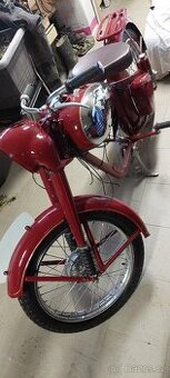 Jawa Pérák 250 nedokončená renovace